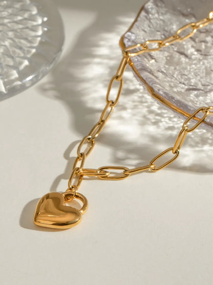 Stainless steel heart pendant necklace for women light luxury niche simple titanium steel