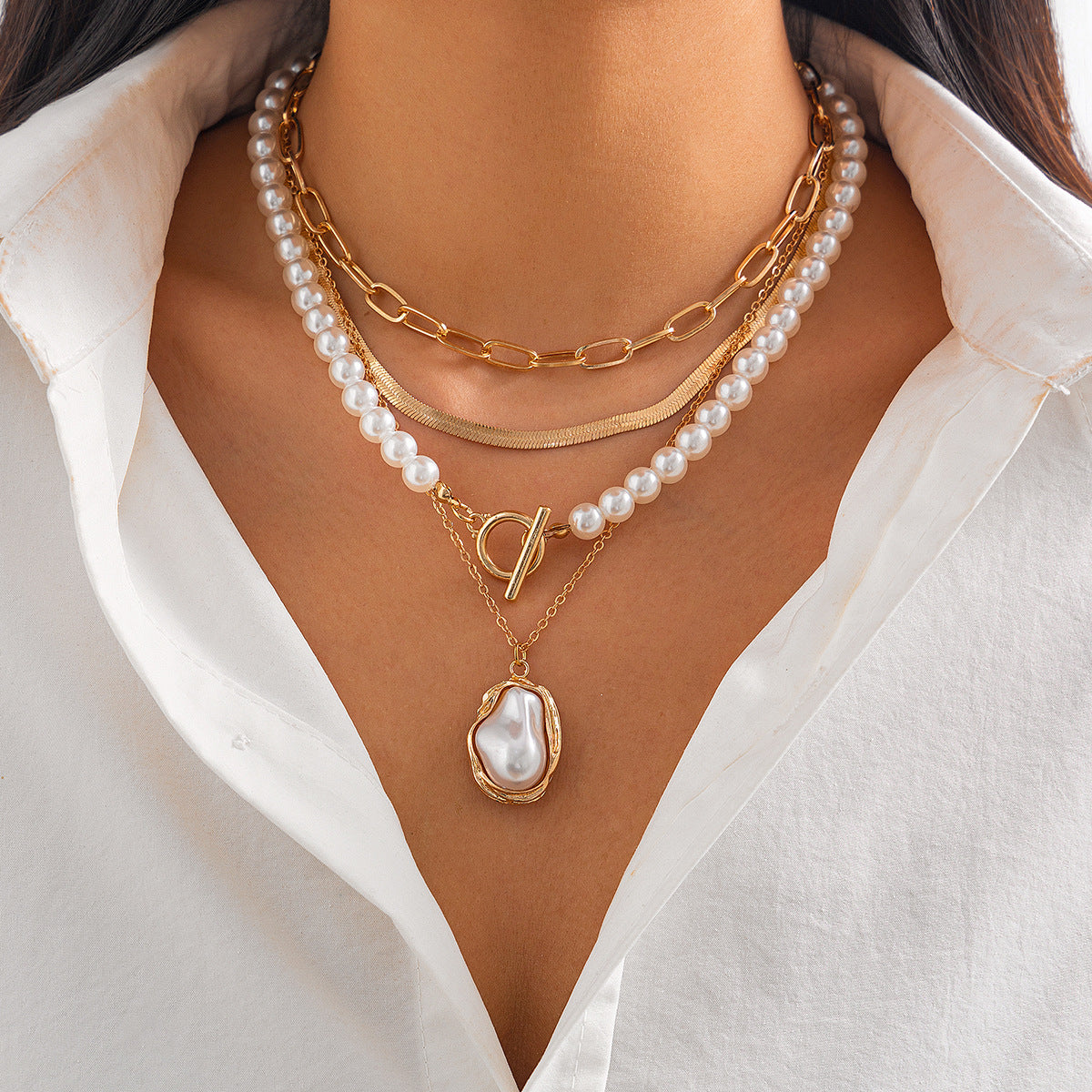 01 Gold Necklace 5542
